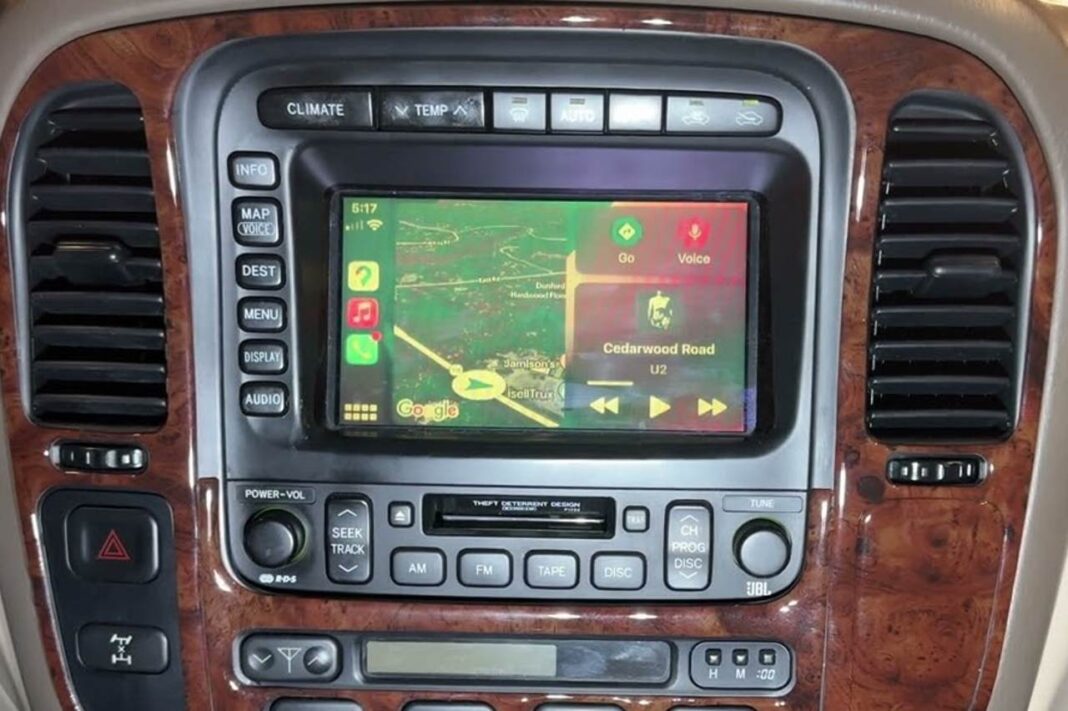 Apple CarPlay Android Auto Toyota Land Cruiser 2002