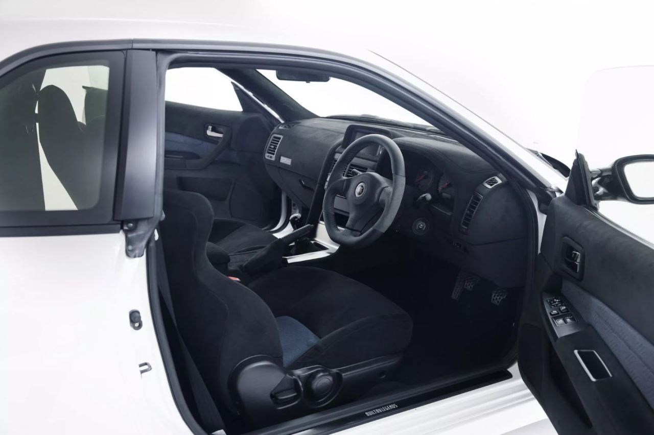 nissan skyline gt-r r34 restomod