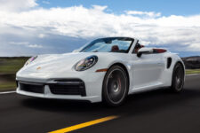 Porsche 911 Turbo Cabriolet 992 en Hawái