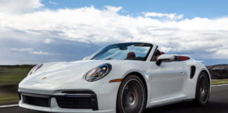 PRUEBA: Porsche 911 Turbo Cabriolet 992 Porsche 911 Turbo Cabriolet 992 en Hawái