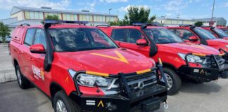 Estos son los 60 nuevos coches que ha recibido la UME, la unidad de emergencias del Ejército ssangyong musso sports ume