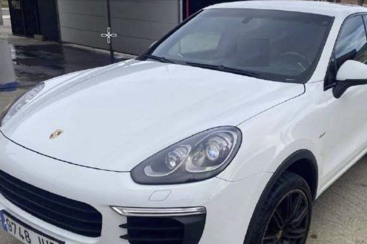 Porsche Cayenne Platinum Edition