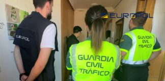 Desarticulada una banda que robaba coches en Alemania y los vendía como ‘legales’ en España Desarticulada banda robo coches