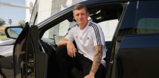 Los coches de Toni Kroos, el jugador alemán que ha sido el rival más duro de la Selección Española