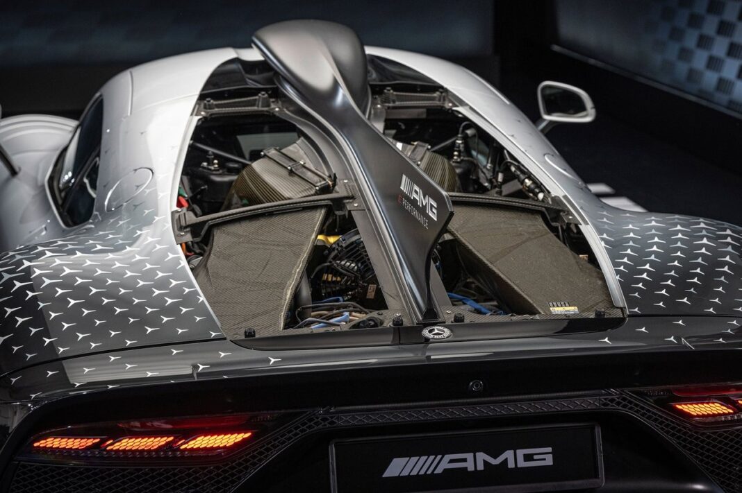 motor-mercedes-amg-one