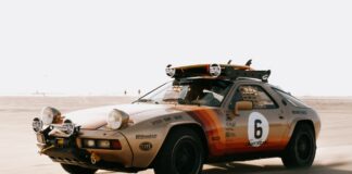 Este Porsche 928 ha sido creado por una comunidad de surfistas polacos porsche-928-surfari