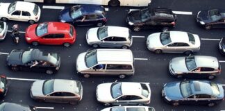 La antigüedad media del parque de automóviles en España ya es de 14,2 años Antigüedad coches España