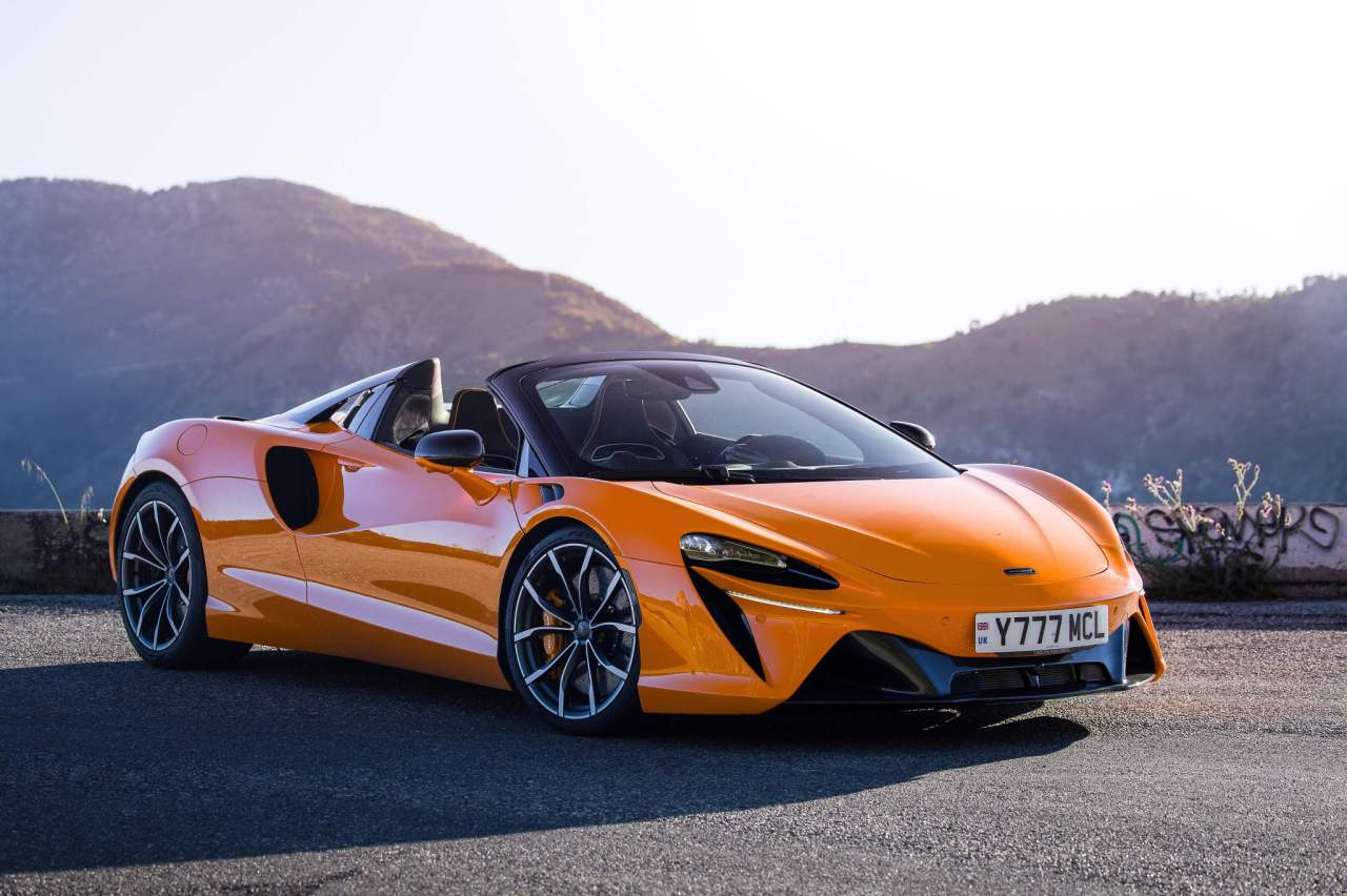 mclaren-artura-spider