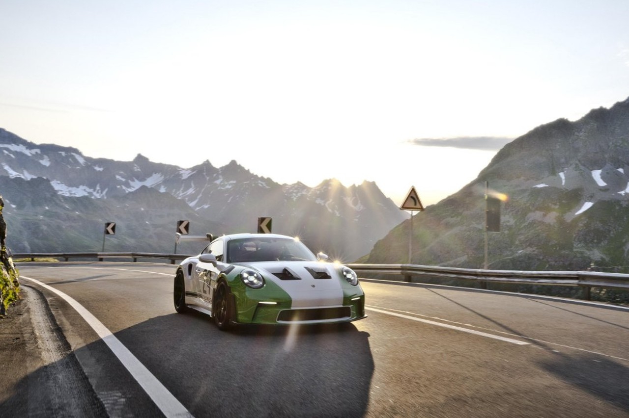 porsche-911-gt3-rs-tibuto-jo-siffert