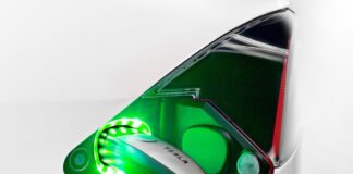 Un Tesla acaba incendiado después de que su propietario lo enchufara ilegalmente a la red eléctrica pública tesla-incendio-red-electrica-publica