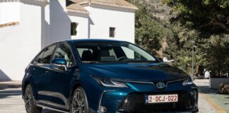 Toyota ahora ofrece blindaje en cuatro de sus coches más populares toyota-corolla-sedan
