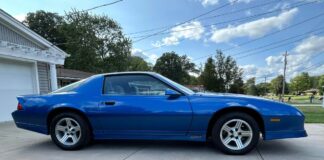 Encuentran un Chevrolet Camaro 1LE IROC Z28 de 1990 a estrenar chevrolet-camaro-1le-iroc-z28-1990
