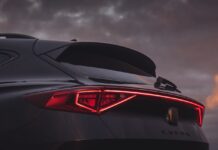 No es el más nuevo, pero por 31.569 euros tienes un SUV coupé que funciona a las mil maravillas y con una imagen deportiva que sigue enamorando cupra-formentor