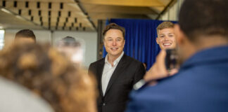 La ingente suma de dinero con la que tendrá que pagar Elon Musk a un empleado por el correo que mandó amedrentando a la plantilla de Twitter elon-musk-empleado-indemnizacion-twitter