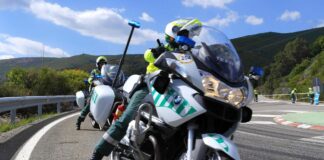 ¿Te puede poner una multa de tráfico un policía nacional? ¿Y un guardia civil fuera de servicio? multa