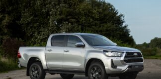 El Toyota Hilux estrena motor diésel híbrido ligero de 48 V con 204 CV y etiqueta ECO toyota-hilux-hybrid-48v