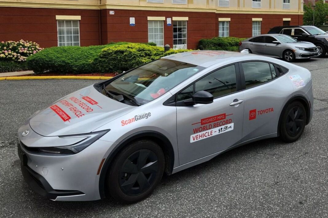 toyota-prius-record-menor-consumo