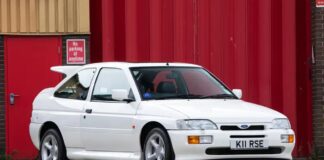 Subasta Ford Escort RS Cosworth Lux con solo 3.500 kilómetros ford-escort-rs-cosworth