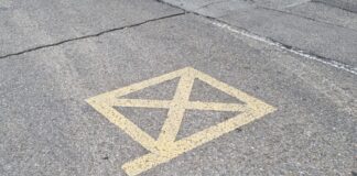 Atención a esta nueva señal amarilla pintada sobre el asfalto, porque conocer su significado puede ser de vital importancia nueva-senal-amarilla