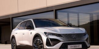 Peugeot e-408, llega la variante eléctrica con tres niveles de potencia y hasta 453 kilómetros de autonomía peugeot-e-408-electrico