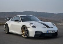 Porsche 911 GT3 2025: misma potencia, pero más personalización, ahora con paquete Touring porsche-911-gt-3-2025