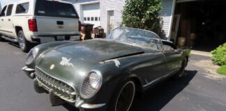 Sale a subasta una colección de Corvettes encontrados en un granero Subasta Corvettes