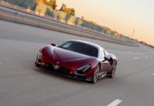 El Alfa Romeo 33 Stradale vuela a 333 km/h en el circuito de Nardò alfa-romeo-33-stradale-333-km-h-nardo