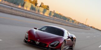 El Alfa Romeo 33 Stradale vuela a 333 km/h en el circuito de Nardò alfa-romeo-33-stradale-333-km-h-nardo