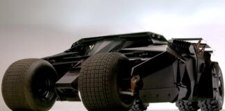 Por 2,74 millones de euros puedes comprar esta réplica exacta del Batmóvil comprar-batmovil-replica
