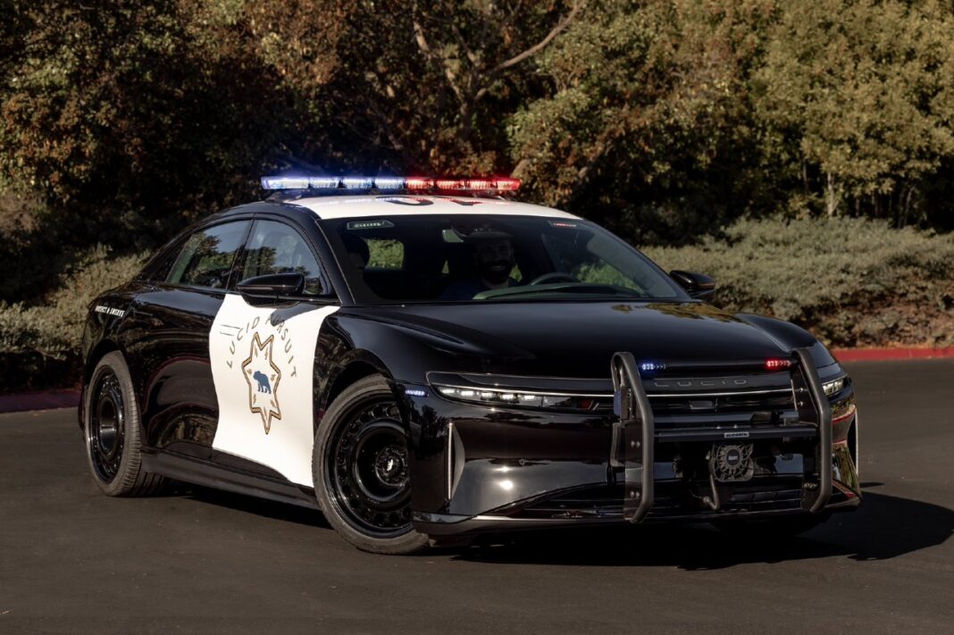 lucid-air-policia-california