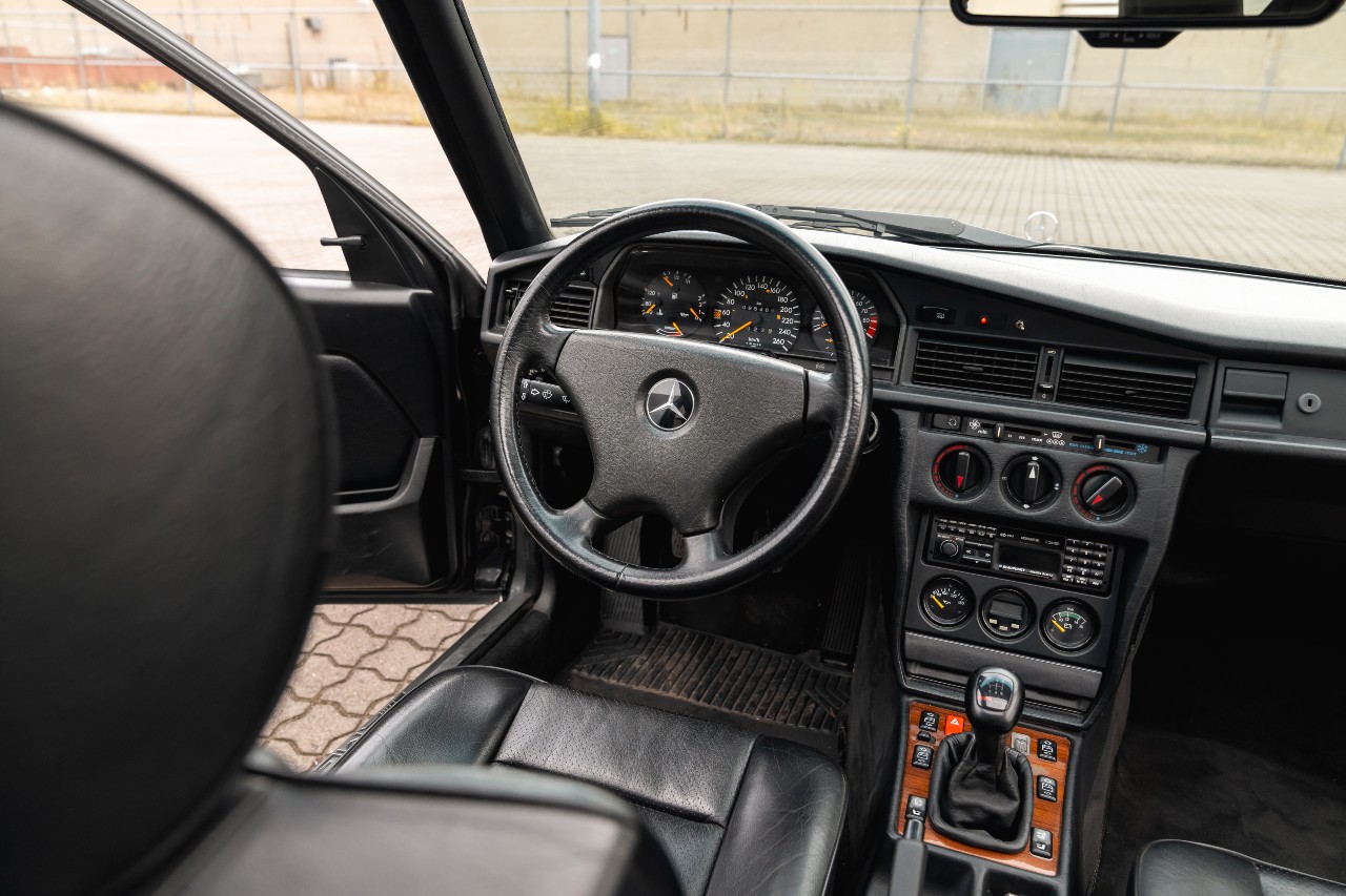 Mercedes-Benz 190E 2.5-16 Cosworth Evolution II