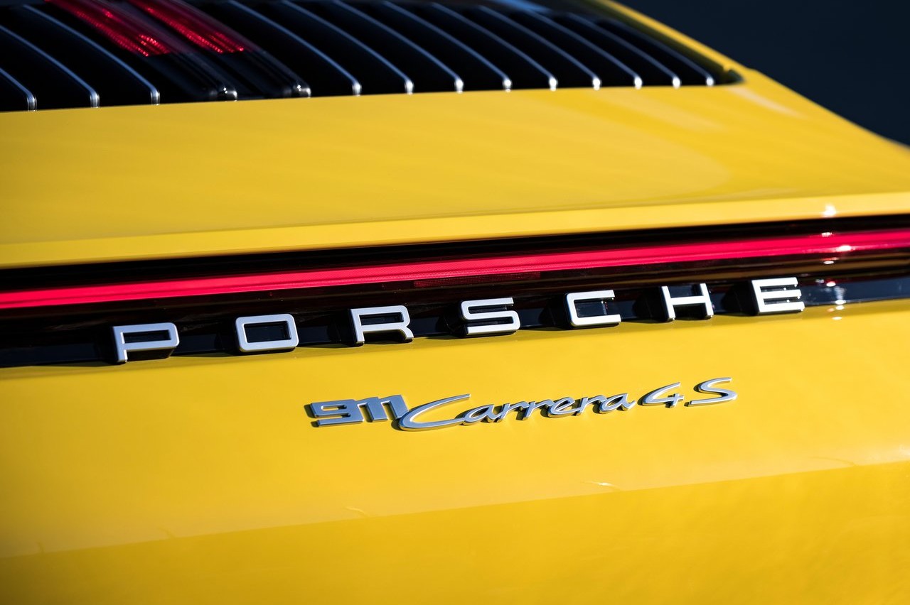 subastas-coches-inundados-valencia-porsche