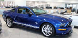 Existen dos Ford Mustang Shelby GT500 KR 2008 a estrenar que están a la venta Unidad del Ford Mustang Shelby GT500 KR 2008 a estrenar