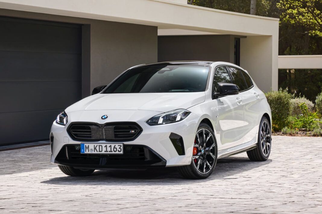 Prueba del BMW Serie 1 M135 xDrive 2025, muy bueno, pero caro — free download