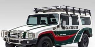 A subasta un rarísimo Toyota Mega Cruiser con volante a la izquierda, el considerado mejor todoterreno del mundo Toyota Mega Cruiser con volante a la derecha