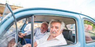 El día en el que un jeque árabe ofreció a José Mújica un millón de dólares por su VW Escarabajo de 1987 valorado en 2.782 euros Volkswagen Escarabajo de José Mújica