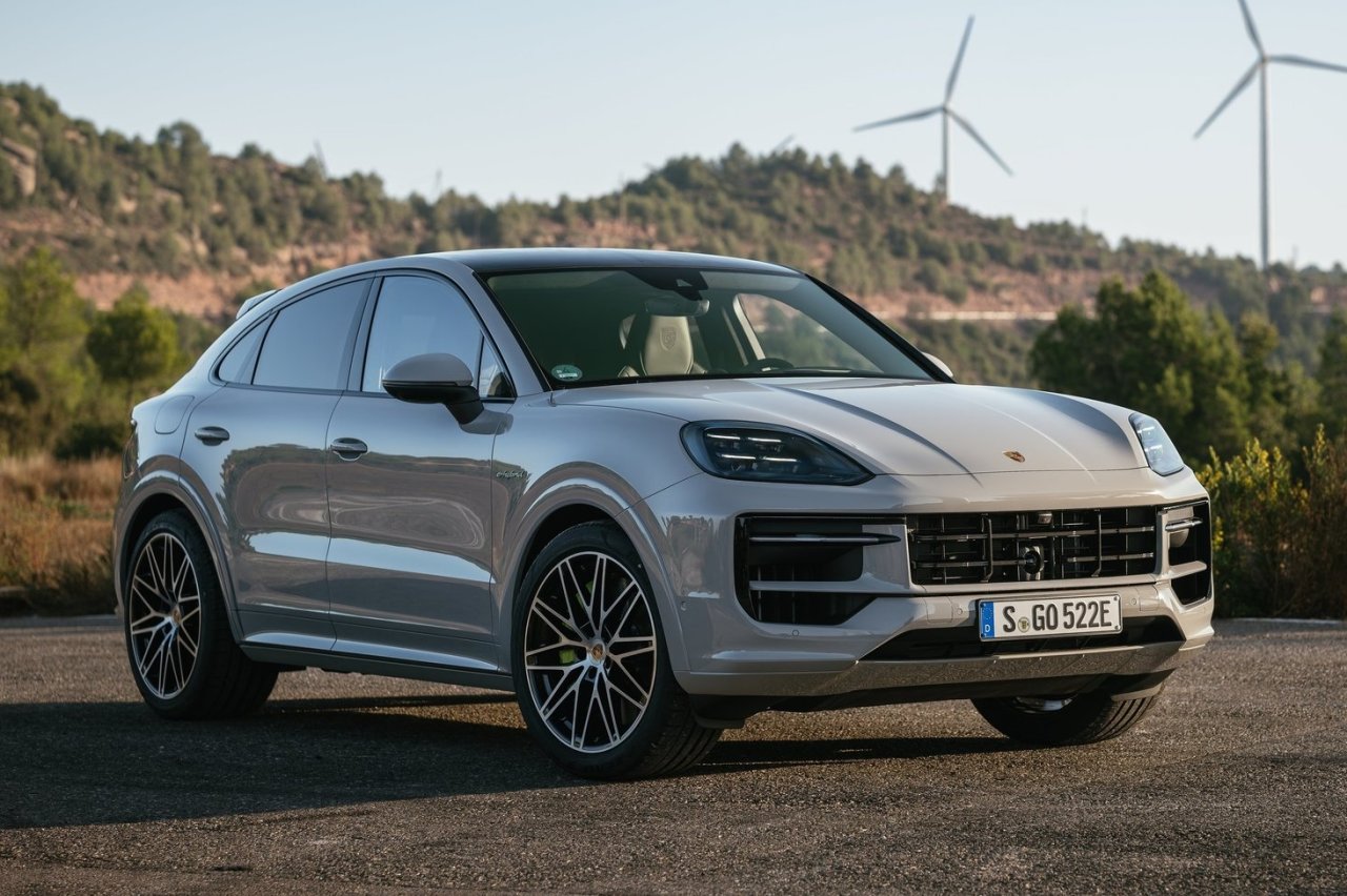 Porsche Cayenne E-Hybrid Coupé como el de Shakira