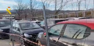 Investigadas tres personas por, presuntamente, robar más de 100 coches afectados por la dana para venderlos por piezas Coches robados de la dana en el desguace en la operación 'Dark Soul'