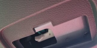 Este botón de emergencia desconocido del maletero de tu coche puede salvarte la vida en un siniestro