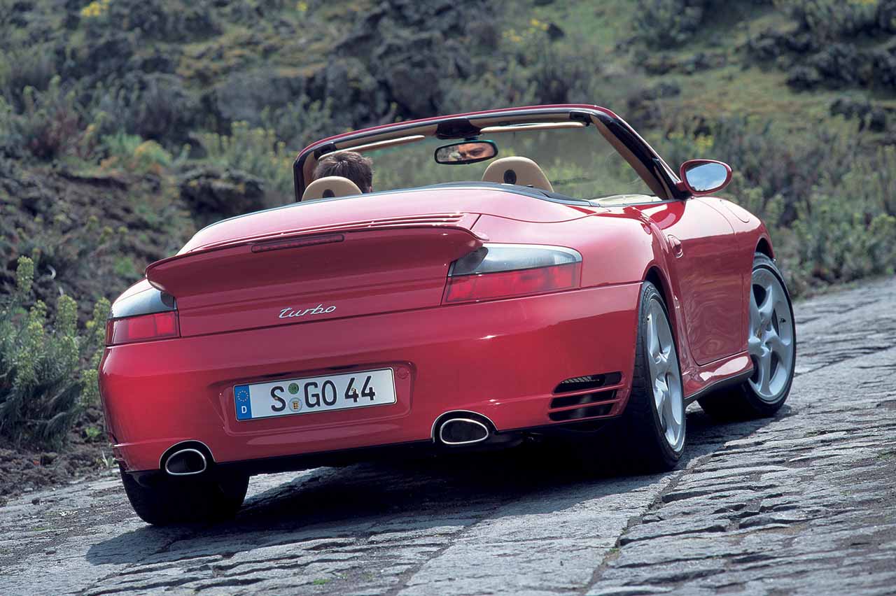 coches deportivos 2000 