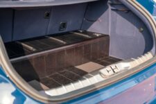 Piso del maletero del Ferrari FF único de John Elkann en teca