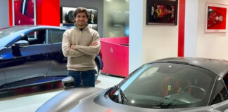 Carlos Sainz sobre sus coches: "No los voy a sacar, porque me da vergüenza"