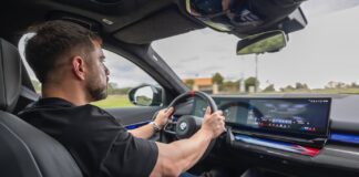 Cenando con Pablo, Pablo Cabezali: "Al mes me dejo en gasolina hasta 1.000 euros y en comer, entre 2.000 y 3.000" Cenando con Pablo, Cablo Cabezali, conduciendo el BMW M5 Touring