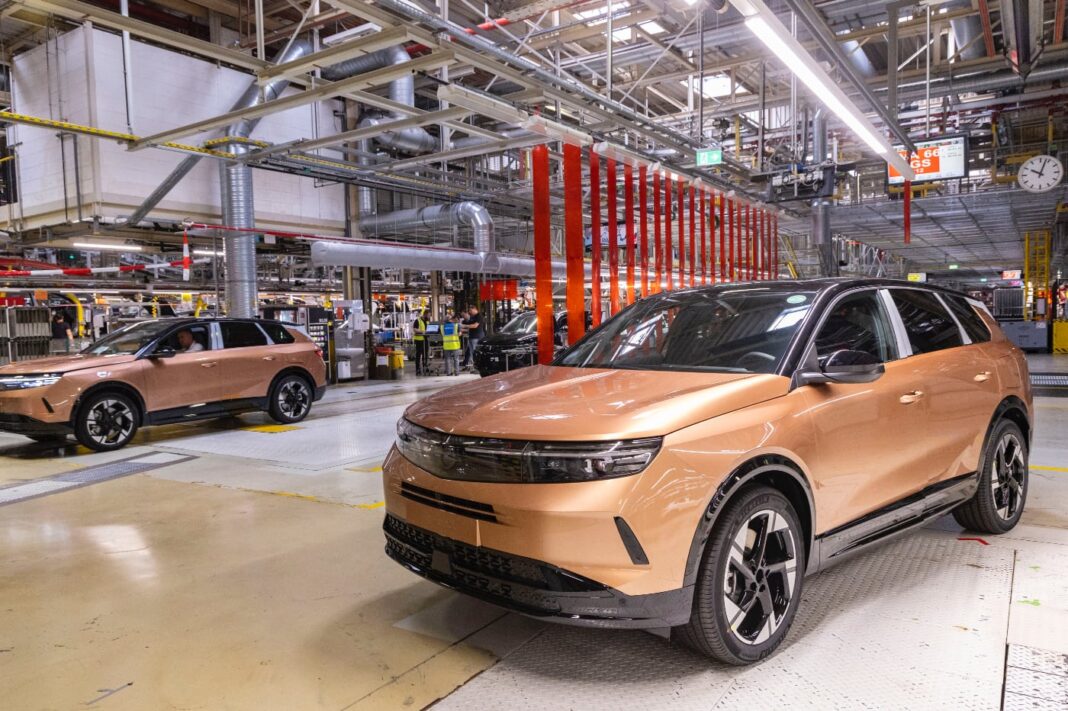 Opel ofrece ocho años de garantía en sus coches,