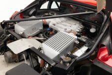 motor del Ferrari F40 con solo 360 kilómetros