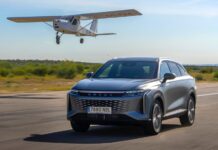 PRUEBA: Omoda 9 SHS prueba del Omoda 9 SHS enfrentándose a una avioneta en el aeródromo de Casarrubios