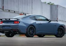 Donald Trump (79 años) ordena comprar dos Ford Mustang GT para el Servicio de Inmigración y Control de Aduanas: "La competencia plena causaría retrasos inaceptables"