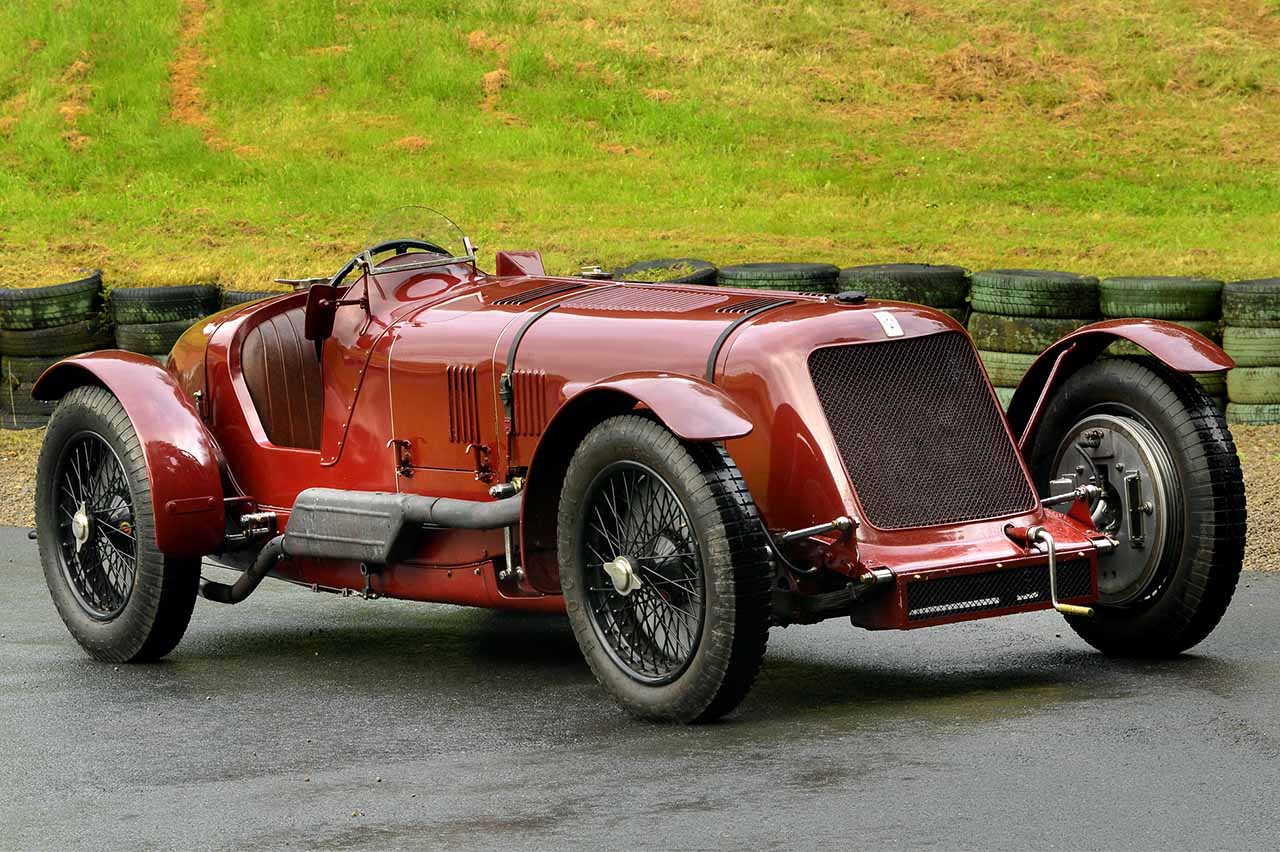 coches con motor de 16 cilindros 