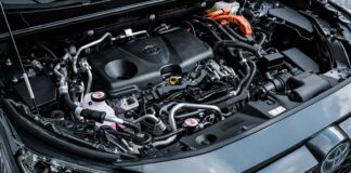 Coches que llevan motor Toyota... pero no son un Toyota Coches que llevan motor Toyota