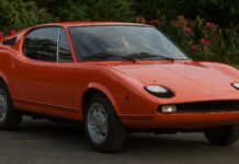 Fiat 850 Dart de Carrozzeria Vignale, la copia italiana del pequeño Lamborghini Miura. Porque las reproducciones calcadas no tienen por qué ser solo chinas Fiat 850 Dart de Carrozzeria Vignale